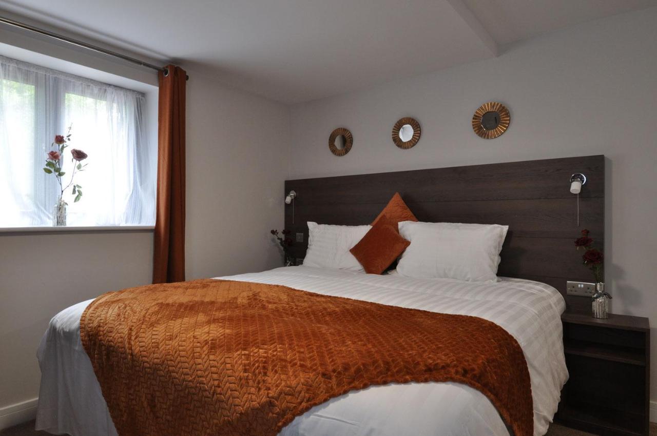 King Hotel Тентърдън Екстериор снимка